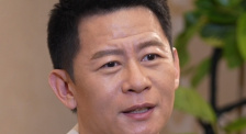 少妇厨房与子伦厨房视频大全